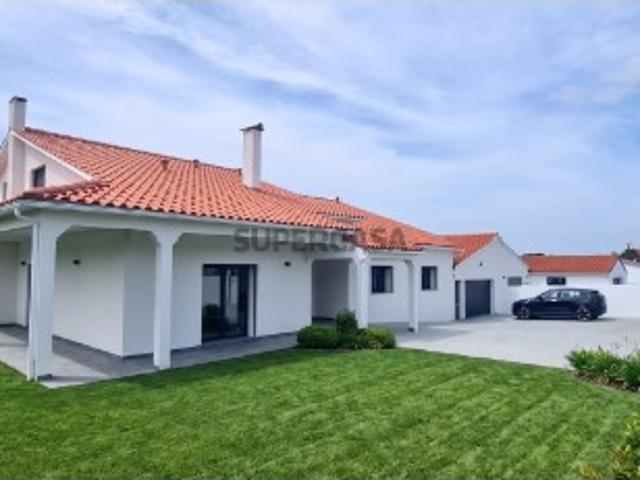 Casa venda em Marinheiros, Leiria