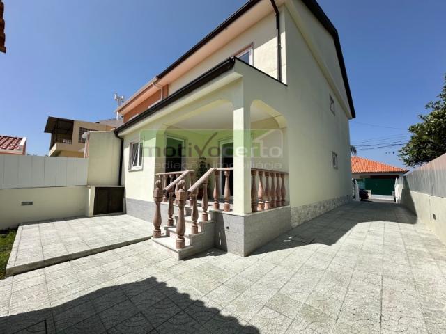 Casa venda em Algueirão-mem Martins, Ouressa