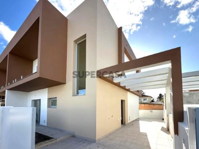 Casa venda em Seixal, Fernão Ferro
