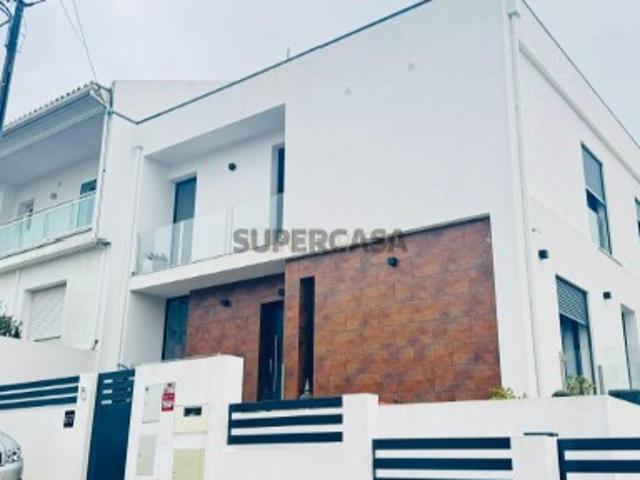 Casa venda em Bairro dos CTT, Odivelas