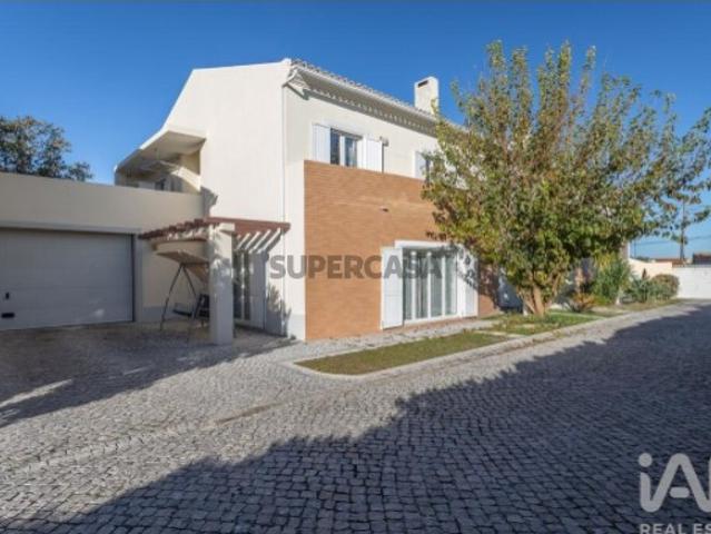 Casa venda em Azeitão (São Lourenço e São Simão), Setúbal