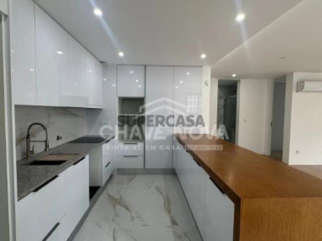 Casa venda em Serzedo, Vila Nova de Gaia