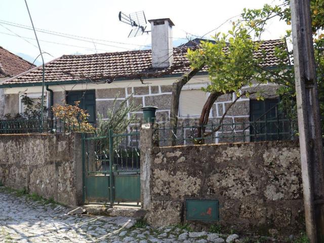 Casa venda em Moutas, Amarante
