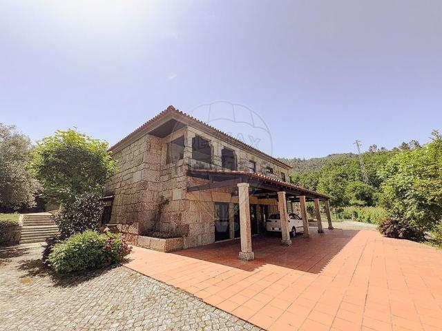 Casa venda em Moutas, Amarante