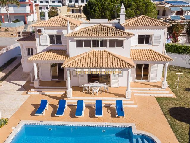 Casa alugar em Galé, Albufeira