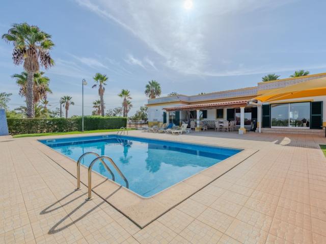 Casa venda em Cortelhas, Albufeira