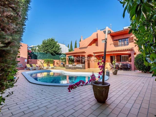 Casa venda em Cortelhas, Albufeira