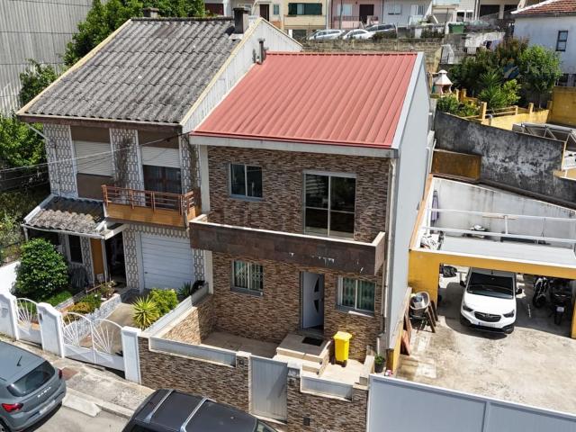Casa venda em Regedoura, Porto
