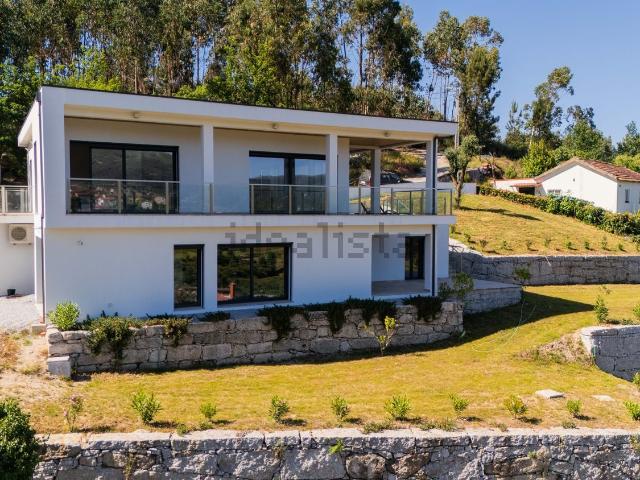Casa venda em Parada Do Bouro, Braga