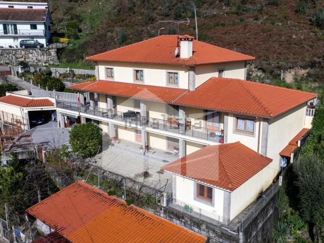 Casa venda em Parada Do Bouro, Braga