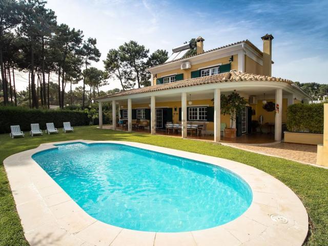 Casa alugar em Herdade da Aroeira, Almada