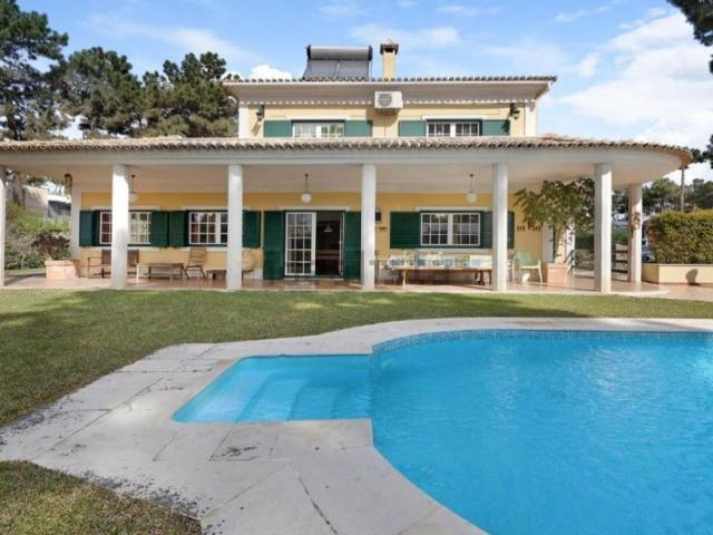 Casa alugar em Herdade da Aroeira, Almada