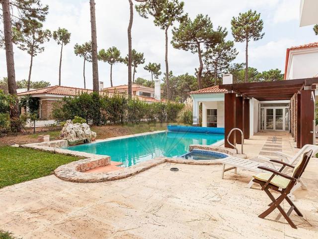 Casa venda em Herdade da Aroeira, Almada