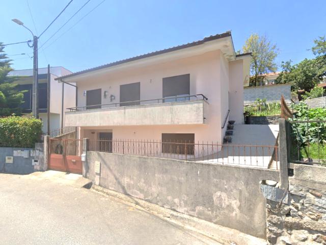 Casa alugar em Postemião, Parada Do Bouro