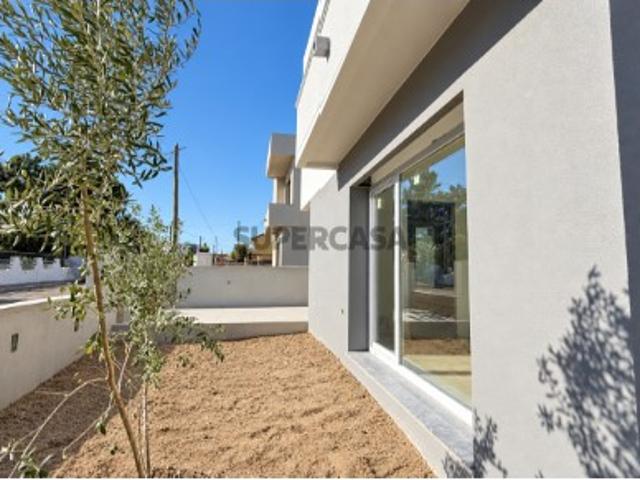 Casa venda em Fernão Ferro, Seixal