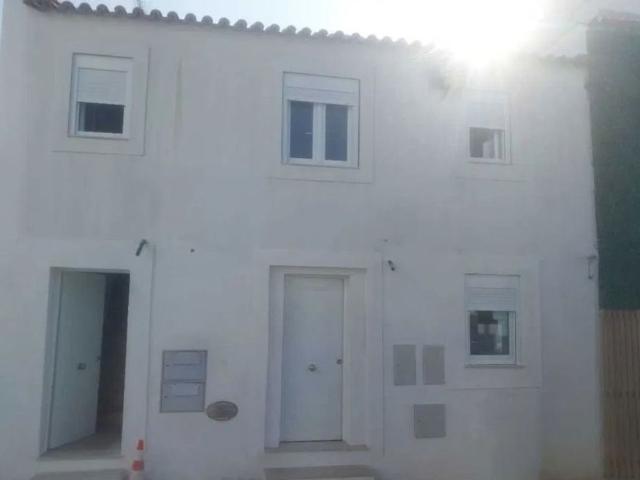 Casa alugar em Alcobaça e Vestiaria, Alcobaça