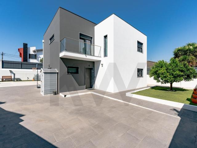 Casa venda em Urbanização CHESOL, Cascais