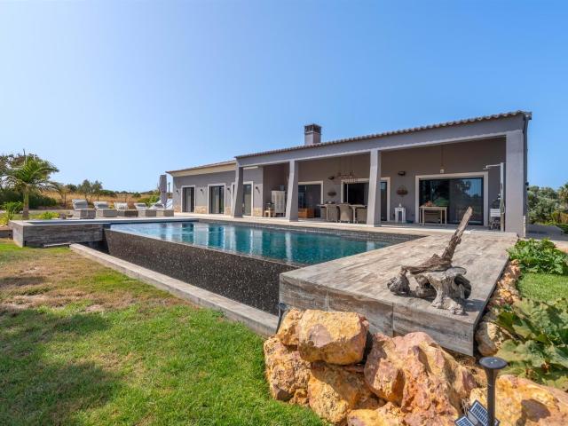 Vivenda venda em Lagoa, Faro