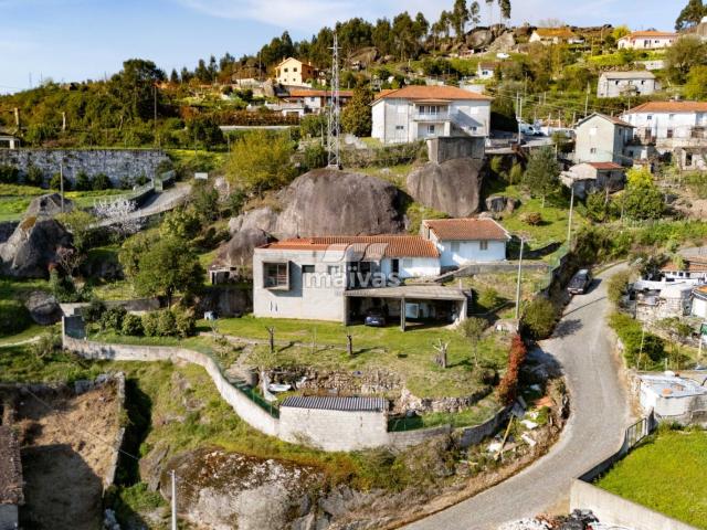 Casa venda em Póvoa De Lanhoso, Braga