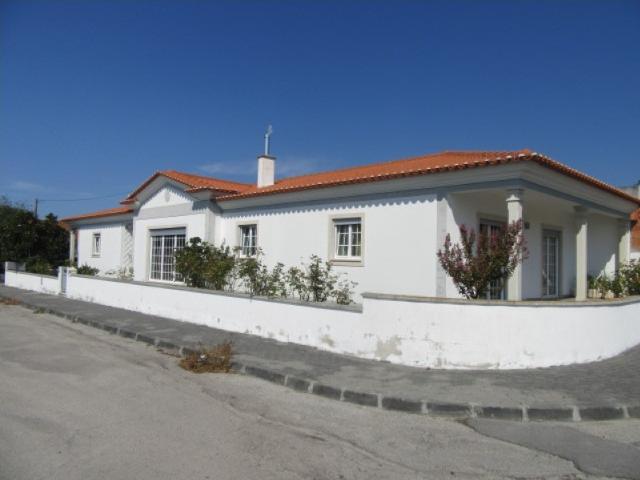Casa venda em Marinha Grande, Leiria