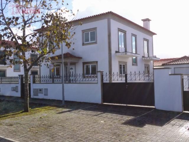 Casa alugar em Santa Marta De Portuzelo, Petigueiras