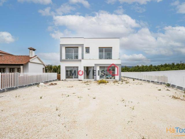 Casa venda em Batalha, Leiria