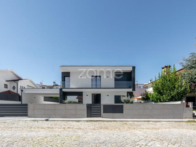 Casa venda em Ferreiros e Gondizalves, Braga