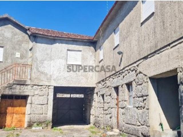 Casa venda em Parada Do Bouro, Braga