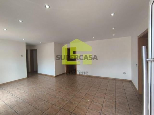 Casa venda em Casal dos Maios, Leiria