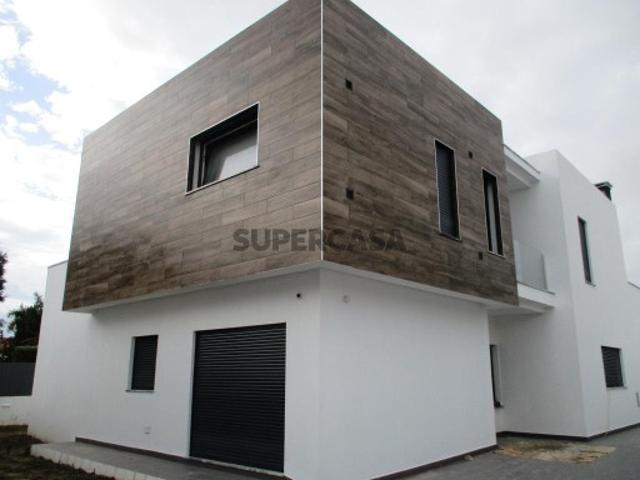 Casa venda em Azeitão (São Lourenço e São Simão), Setúbal