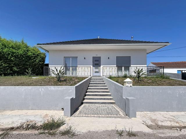 Casa venda em Casal do Pereiro, Alcobaça