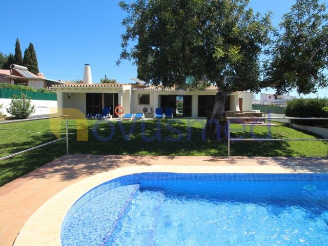 Vivenda venda em Albufeira e Olhos de Água, Albufeira