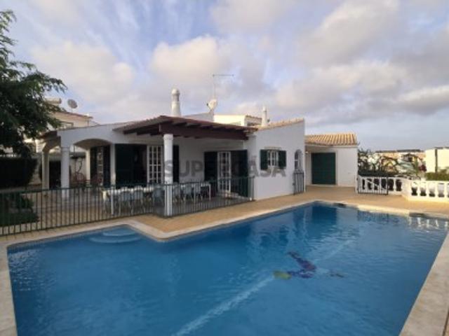Casa venda em Albufeira e Olhos de Água, Albufeira