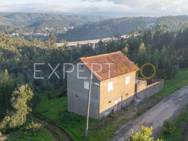 Casa venda em Coimbrã, Almalaguês