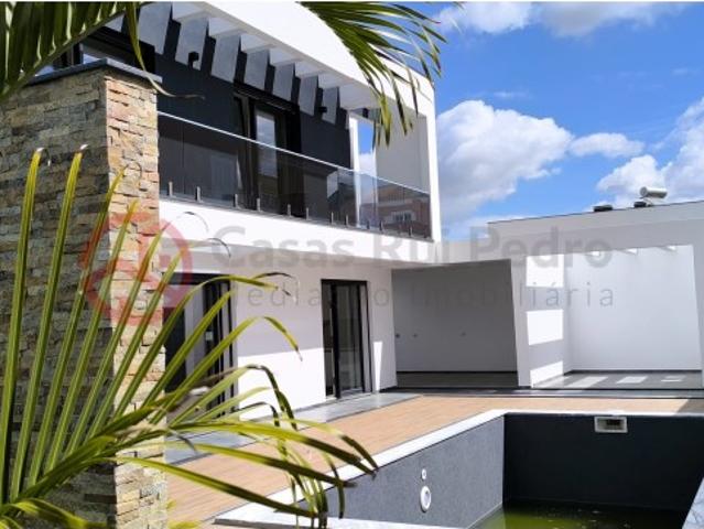 Casa venda em Azeitão (São Lourenço e São Simão), Setúbal