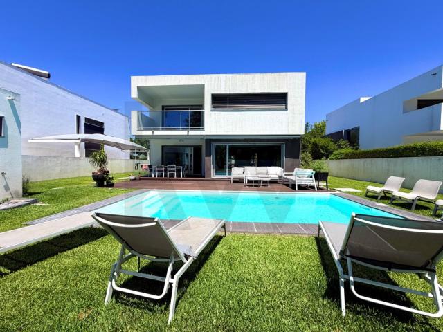 Casa venda em Santo António Da Charneca, Setúbal