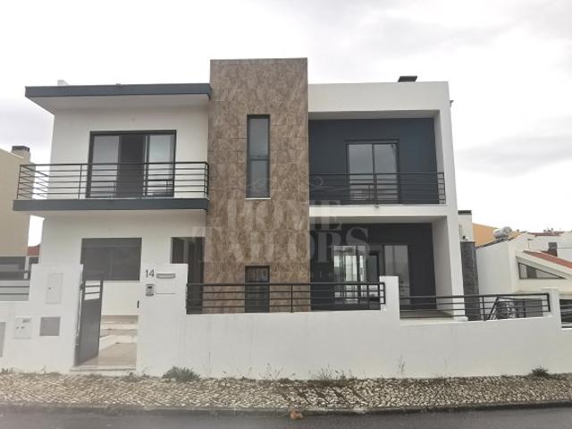 Casa venda em Quinta do Americano, Almada