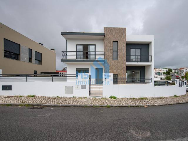 Casa venda em Quinta do Americano, Almada