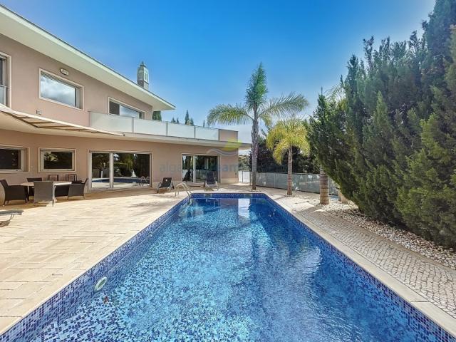 Casa venda em Albufeira e Olhos de Água, Albufeira