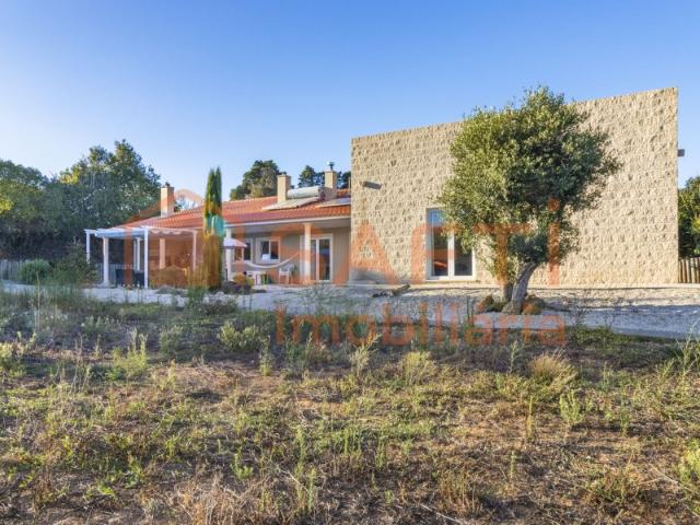 Casa venda em Alcobaça, Leiria