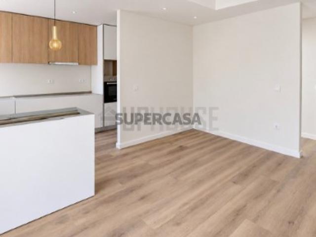 Casa venda em Zona Industrial de Abraveses, Viseu