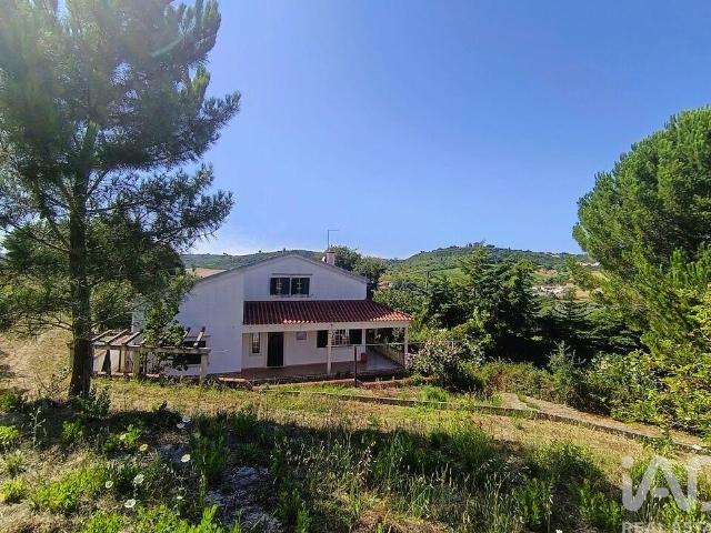 Casa venda em Alenquer (Santo Estêvão e Triana), Alenquer