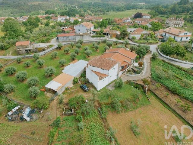 Vivenda venda em Ázere e Covelo, Tábua