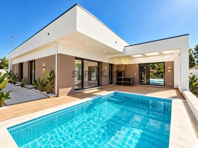 Casa venda em Fernão Ferro, Seixal