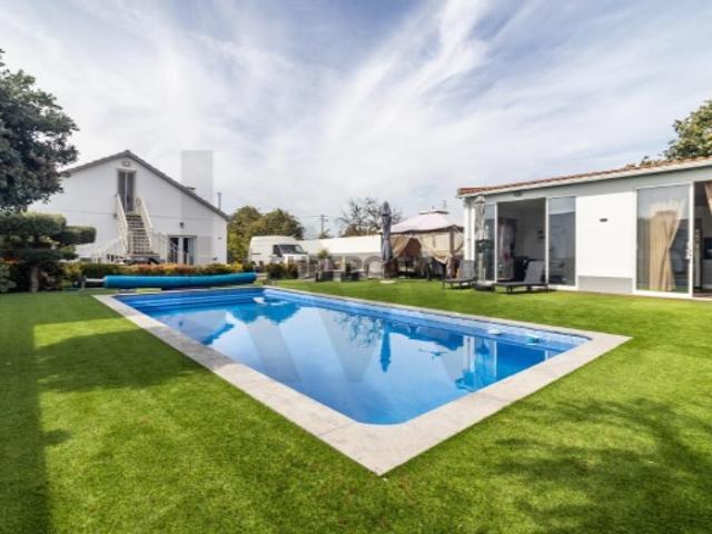 Casa venda em Laranjeiras, Seixal