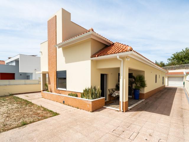 Casa venda em Quinta da Courela, Seixal