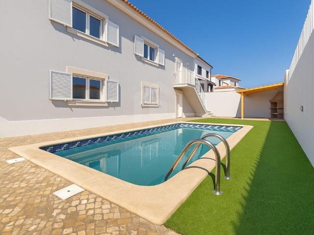 Vivenda venda em Azeitão (São Lourenço e São Simão), Setúbal