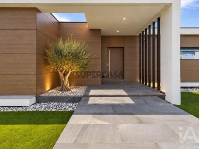 Casa venda em Fernão Ferro, Seixal