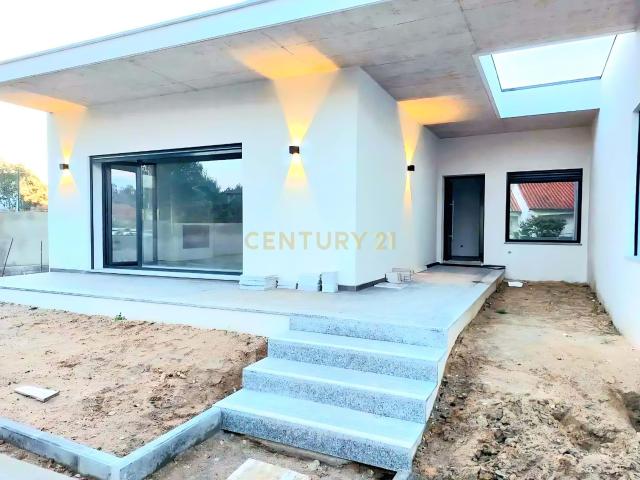 Casa venda em Touria, Leiria