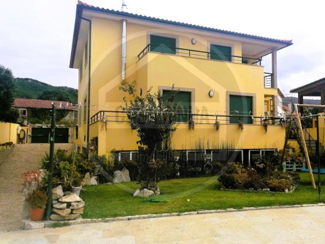 Casa venda em Vila Praia De Âncora